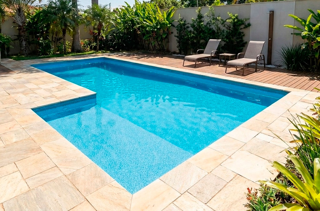 Piscina de vinil 7x3x1,40 com prainha 3x2